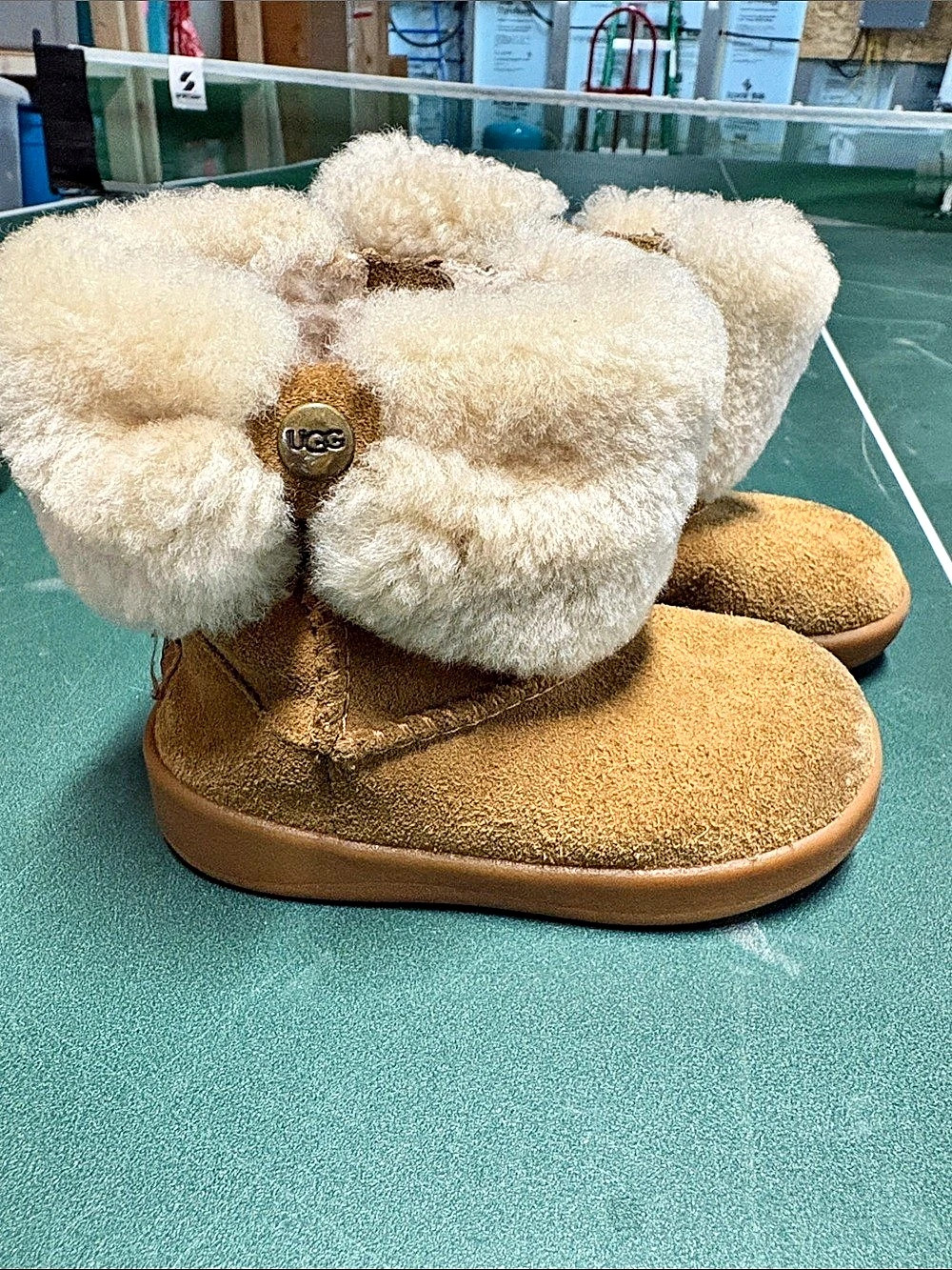UGG Scuffette II Suede Slippers Brown & Cream US 4